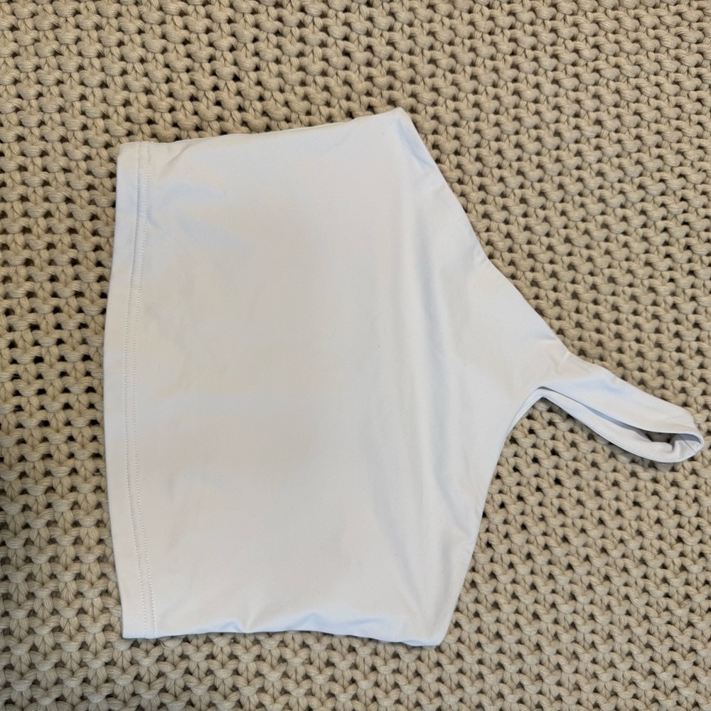 ReoRia White One-Shoulder Top